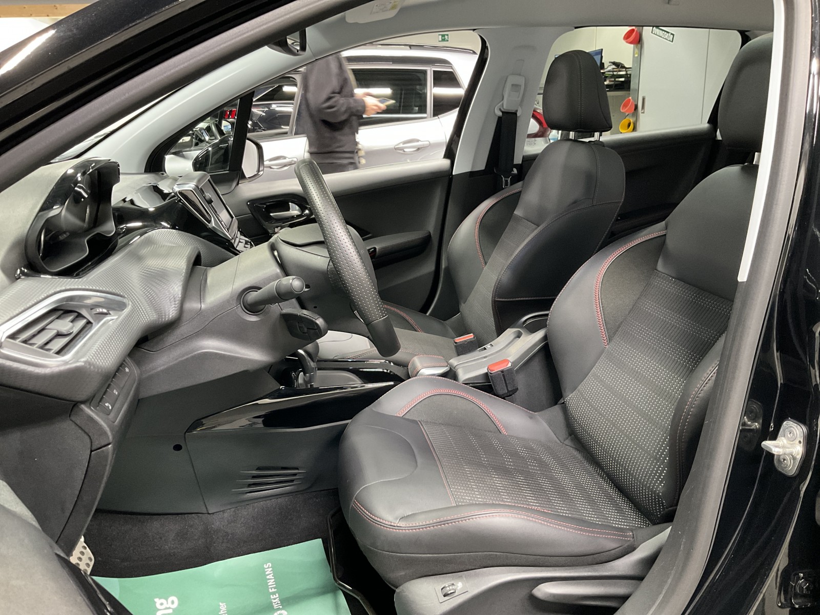 PEUGEOT - 2008 - #181779 - 6
