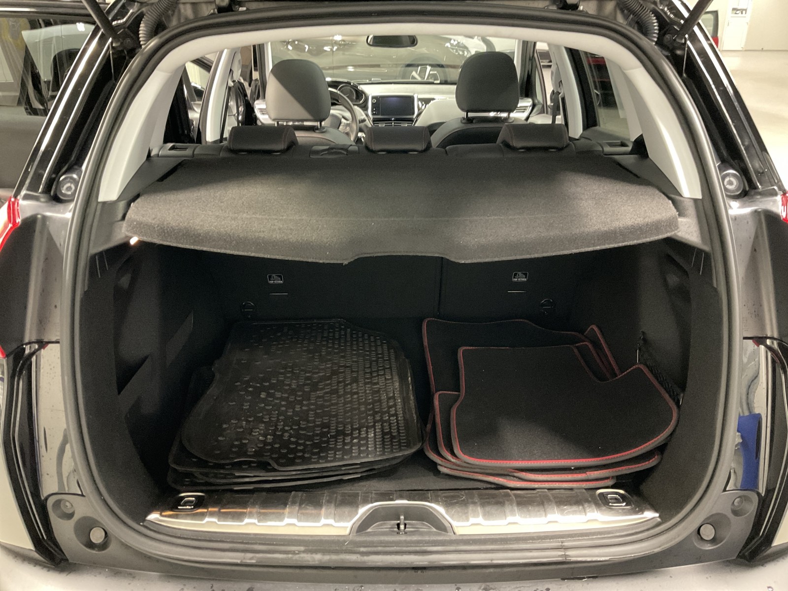 PEUGEOT - 2008 - #181779 - 8
