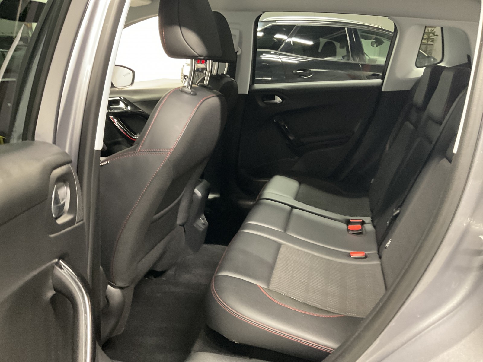 PEUGEOT - 2008 - #181760 - 7