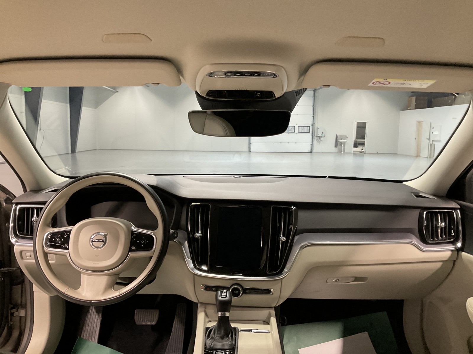 VOLVO - V60 CROSS COUNTRY - #181758 - 9
