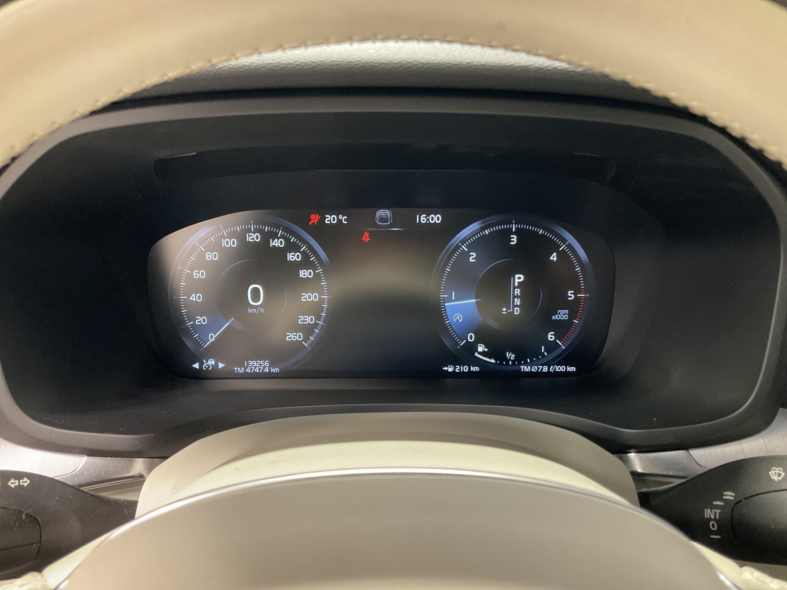 VOLVO - V60 CROSS COUNTRY - #181758 - 11