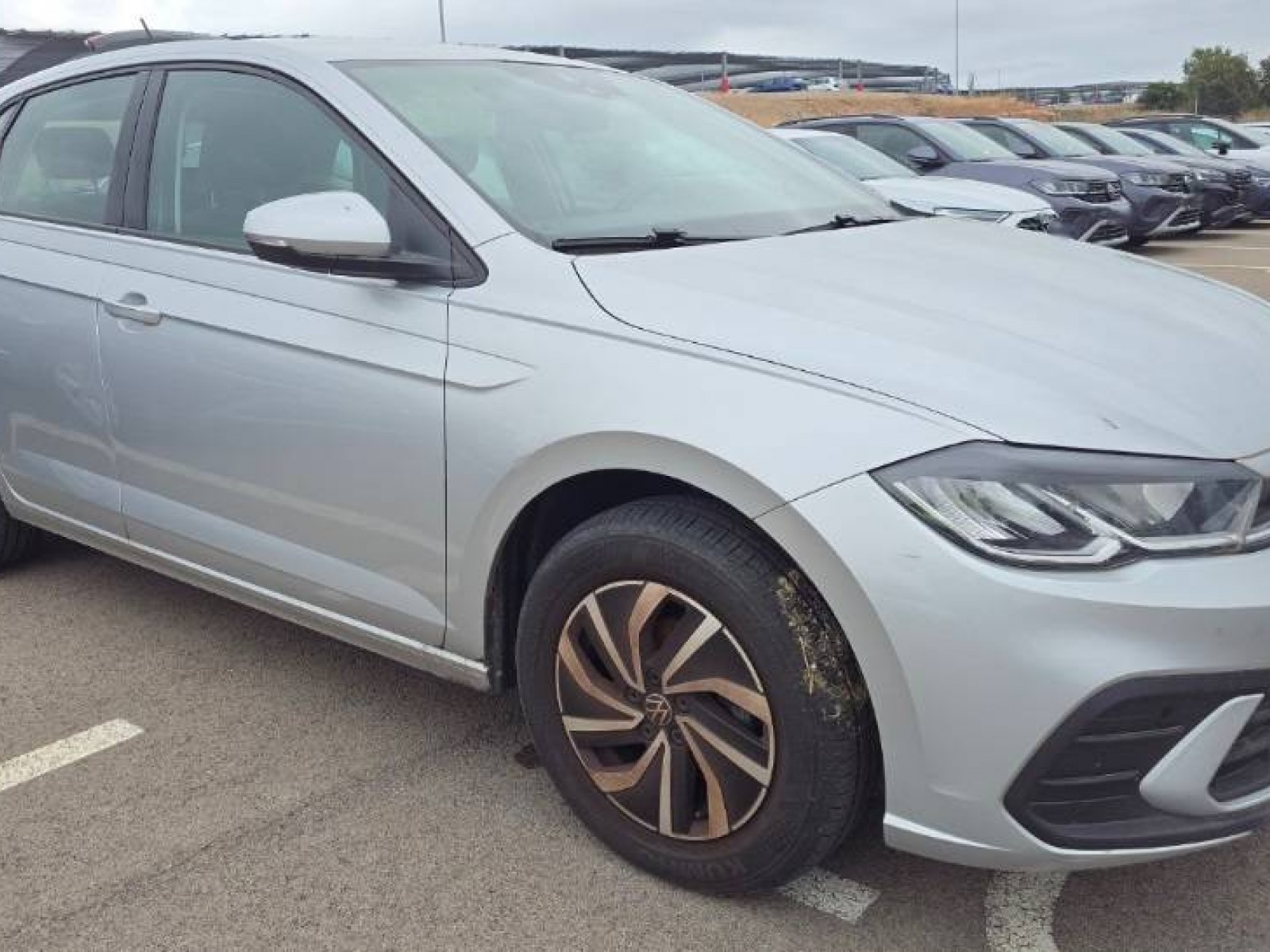 VOLKSWAGEN - POLO - #842797 - 5