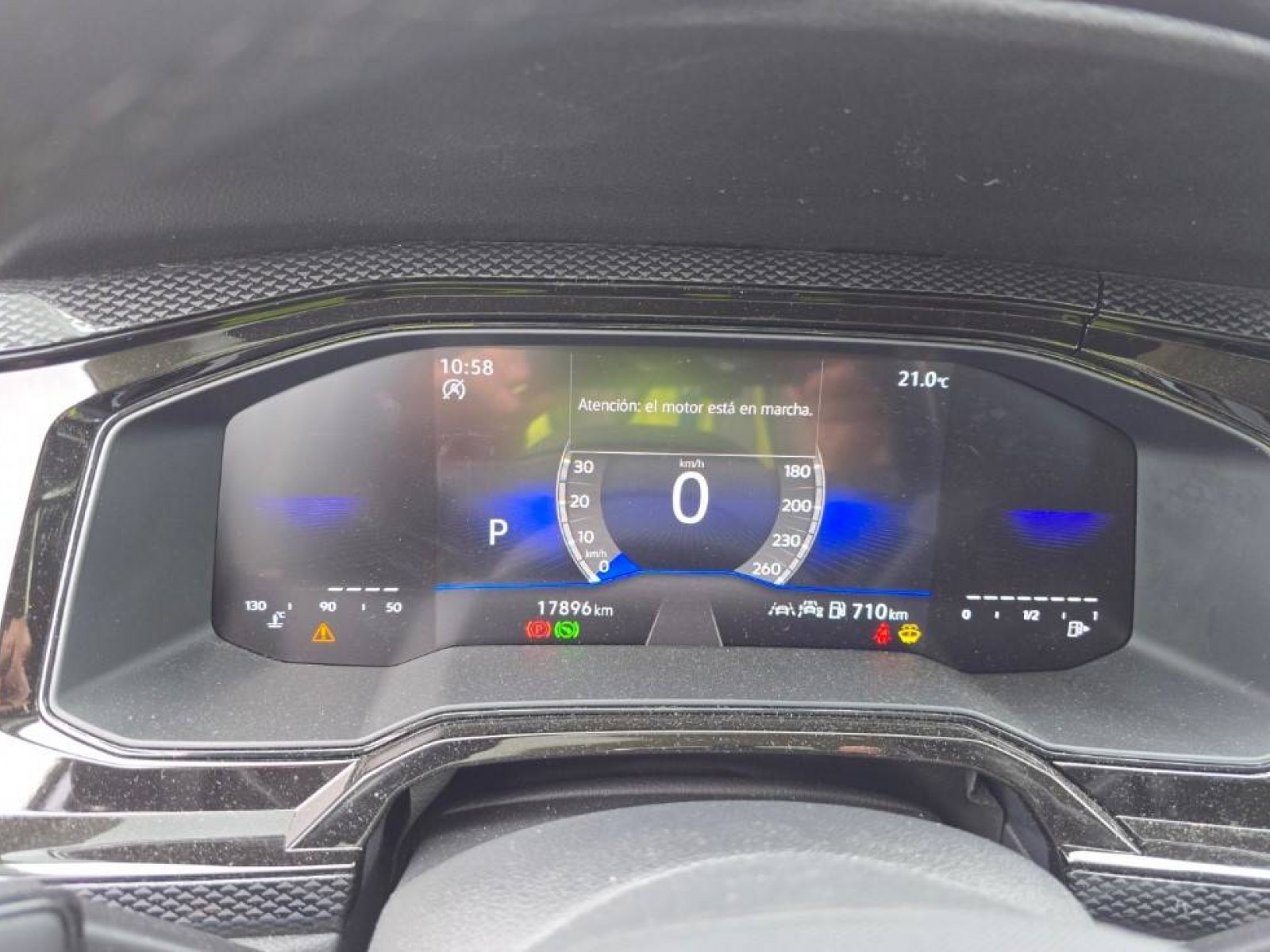 VOLKSWAGEN - POLO - #842797 - 6
