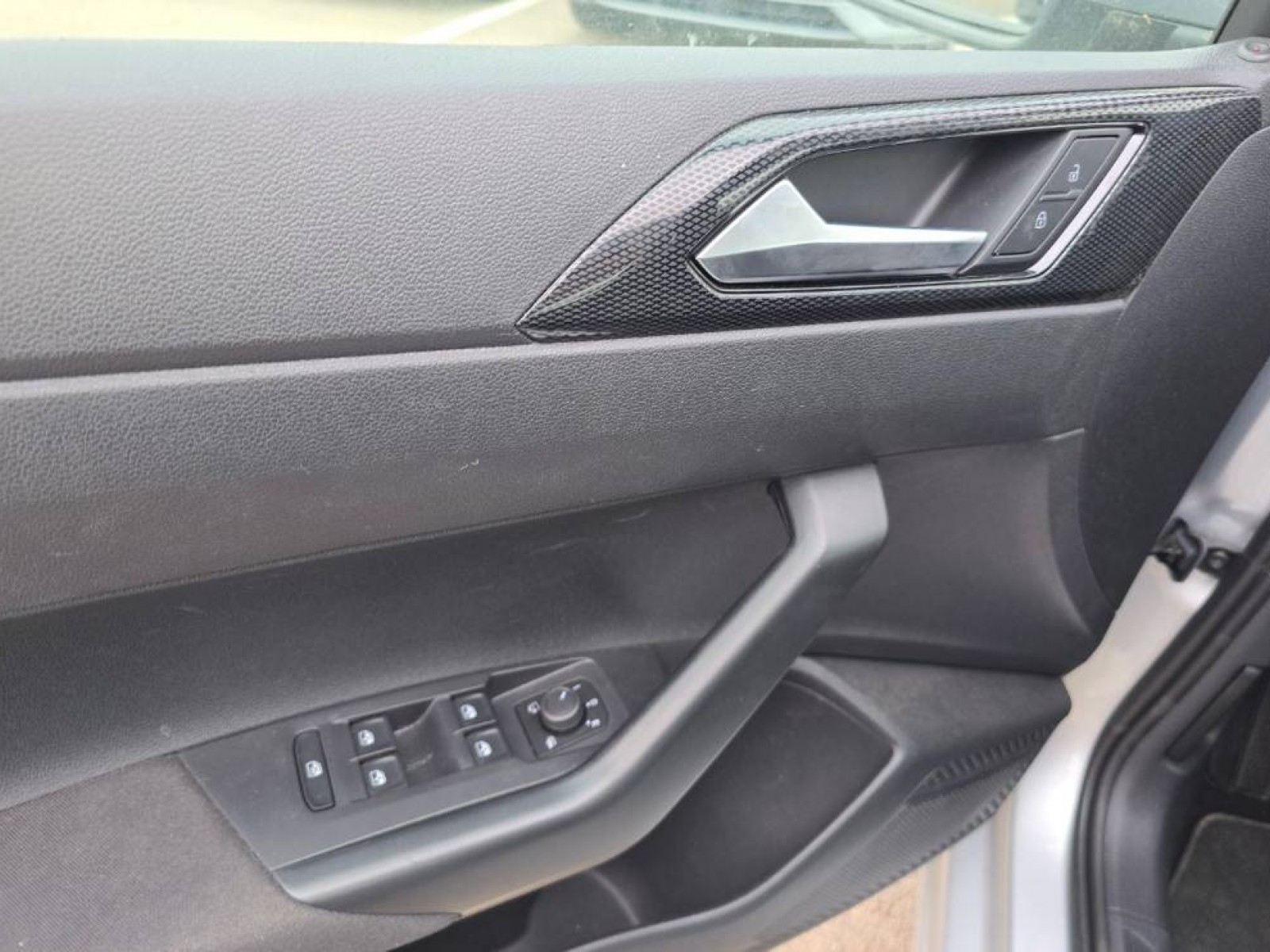 VOLKSWAGEN - POLO - #842797 - 8