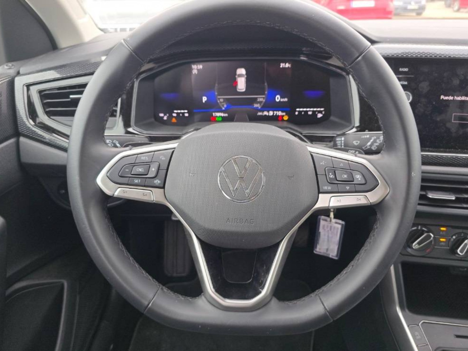 VOLKSWAGEN - POLO - #842797 - 14