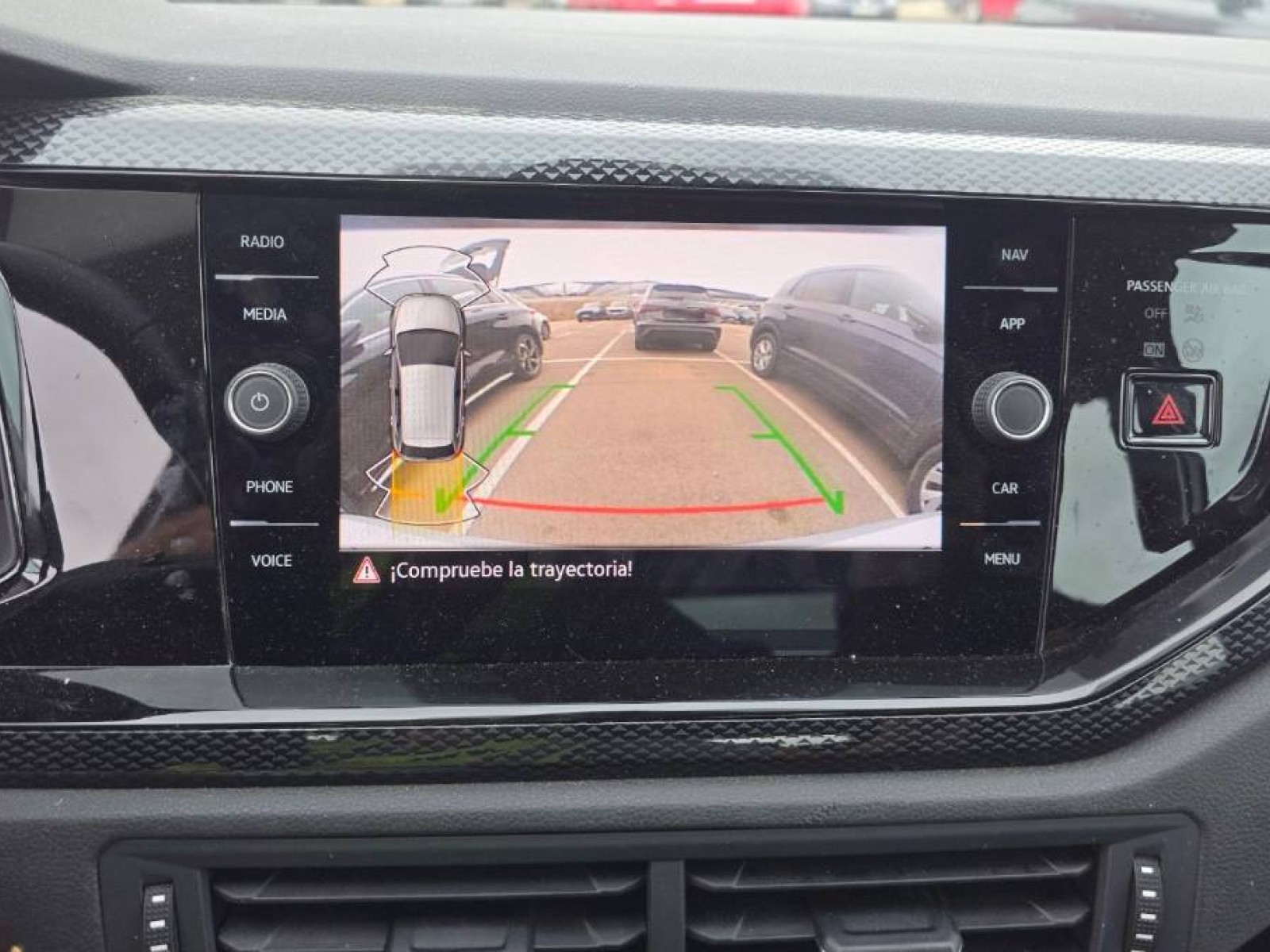 VOLKSWAGEN - POLO - #842797 - 15
