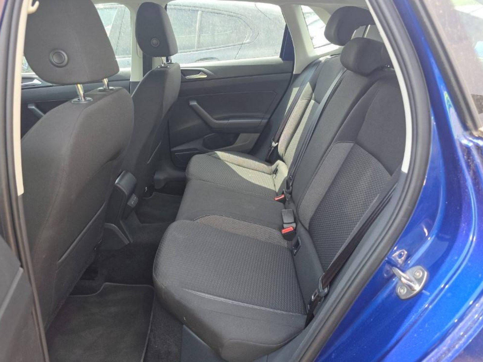 VOLKSWAGEN - POLO - #842755 - 10