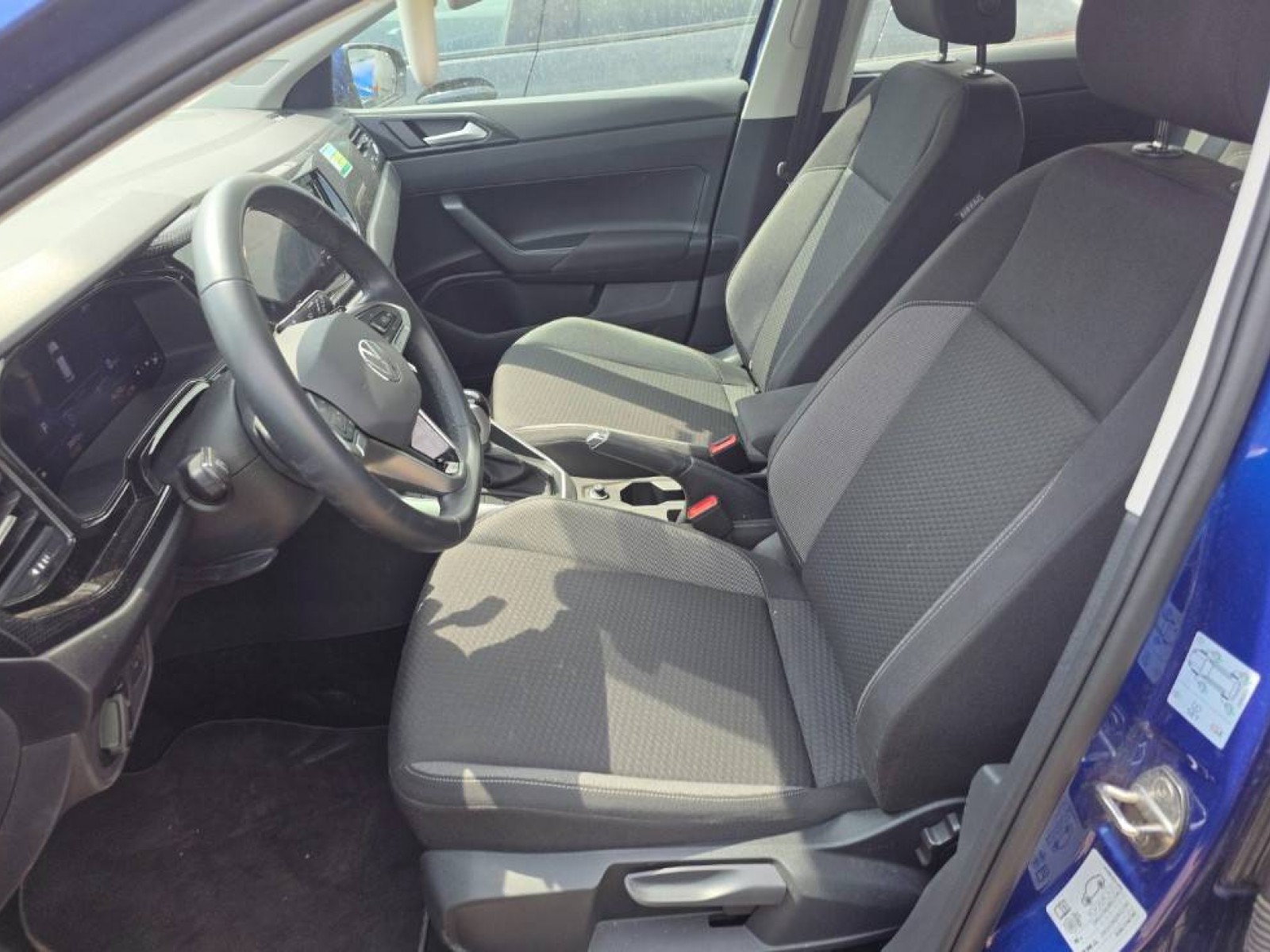 VOLKSWAGEN - POLO - #842755 - 9