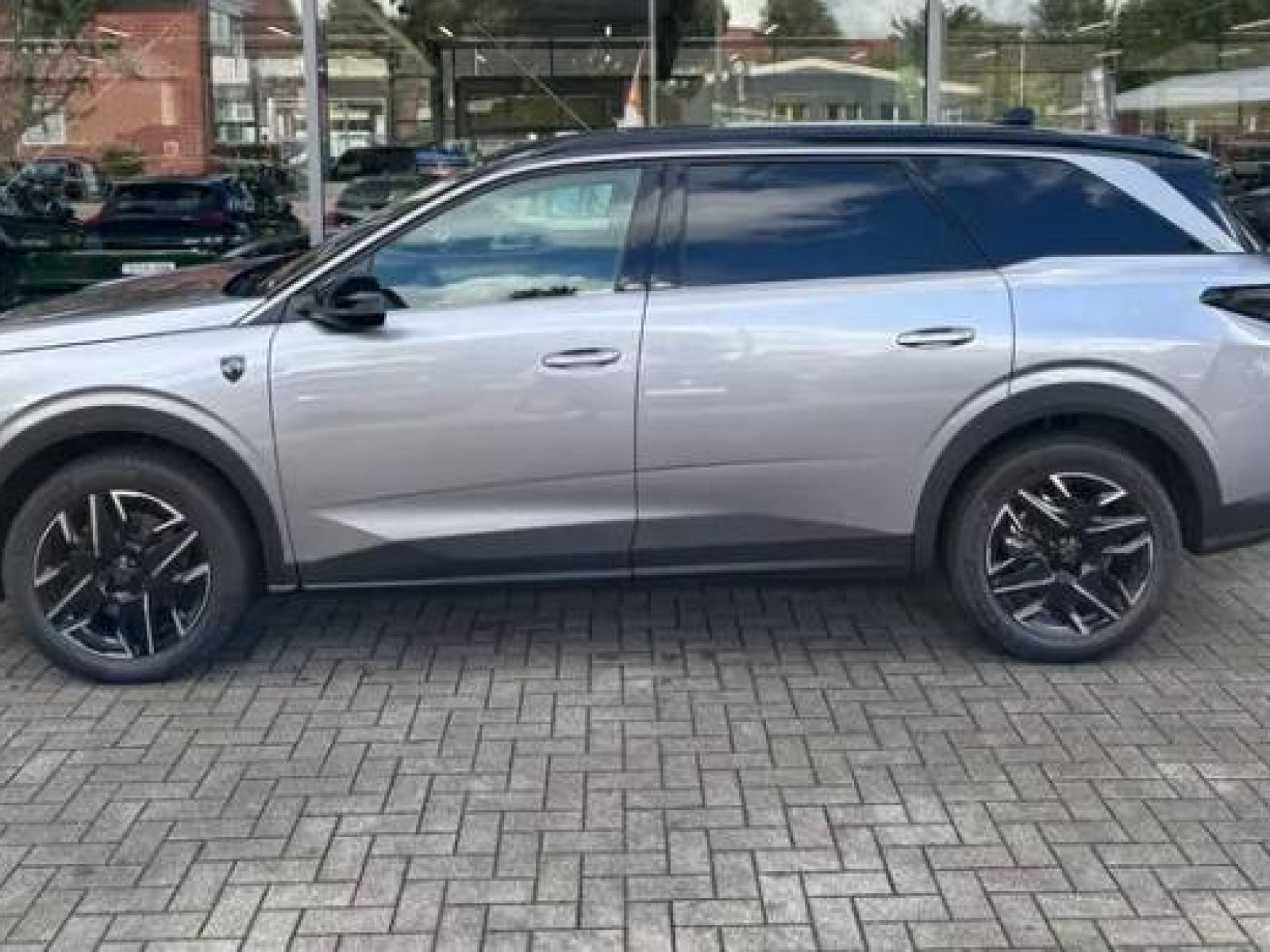 PEUGEOT - 5008 - #842826 - 1