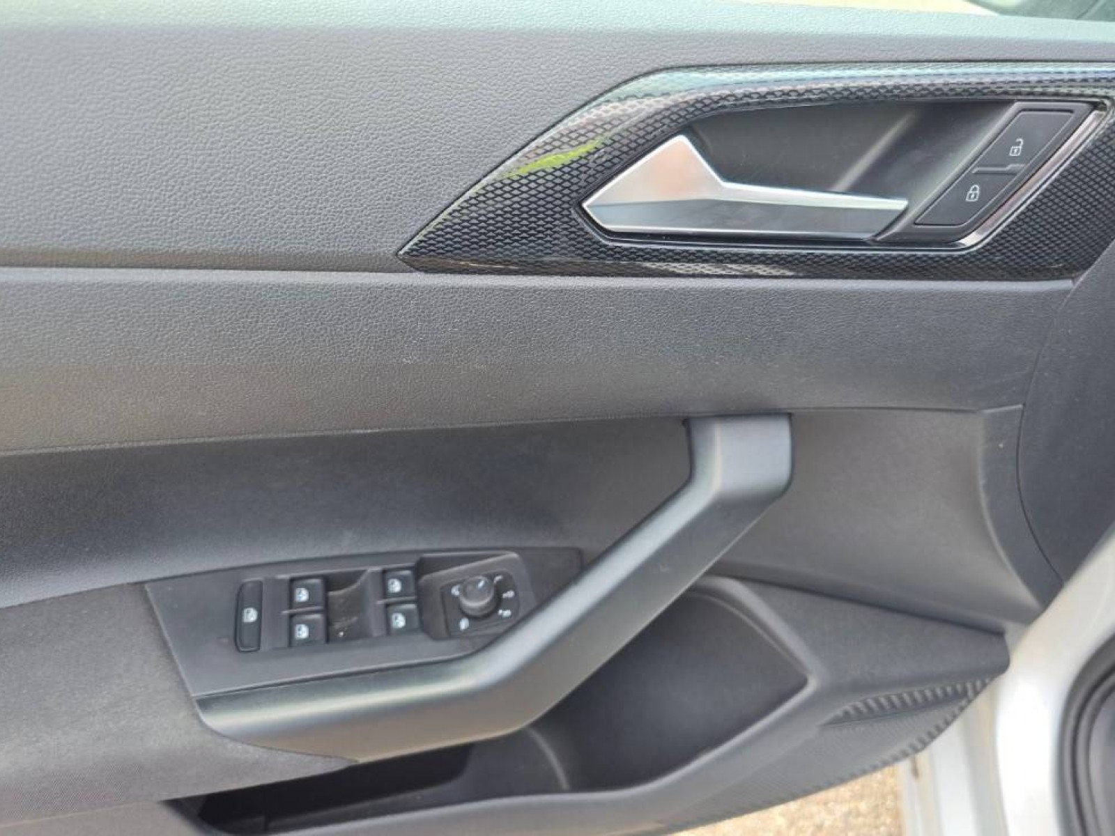 VOLKSWAGEN - POLO - #842796 - 8