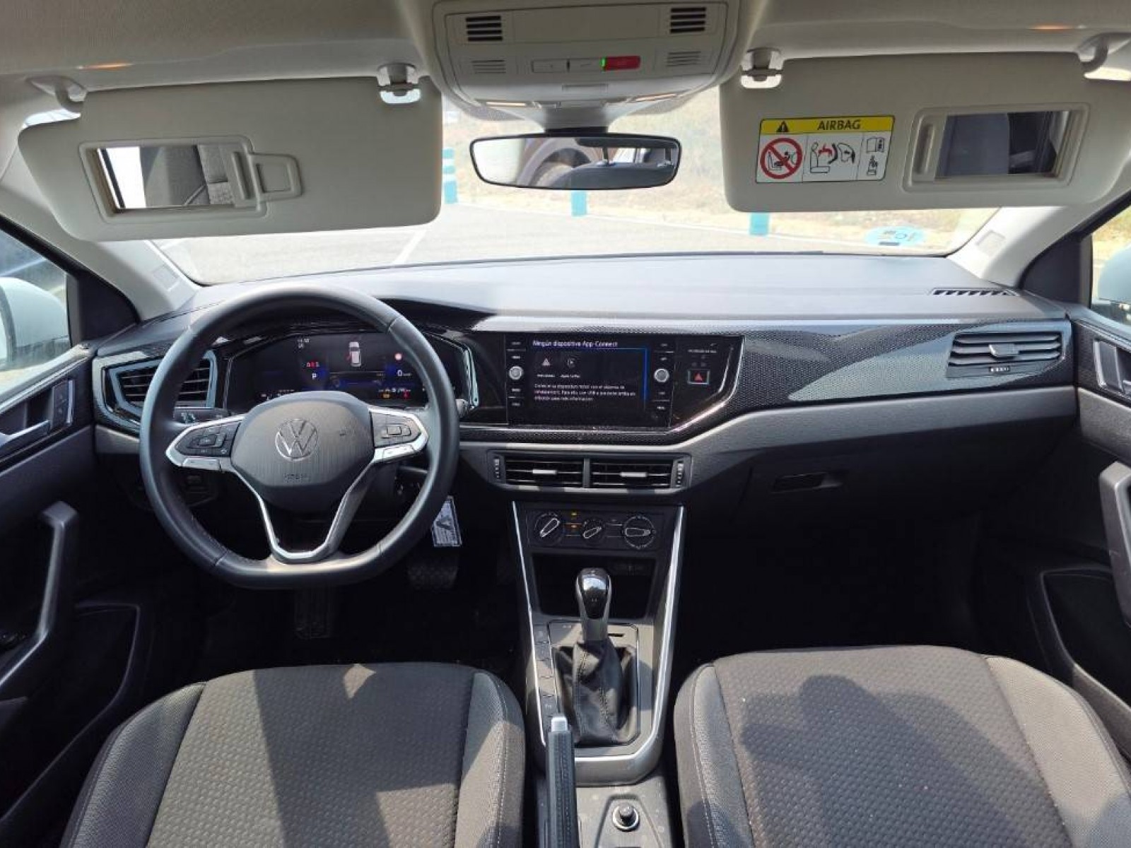 VOLKSWAGEN - POLO - #842796 - 11