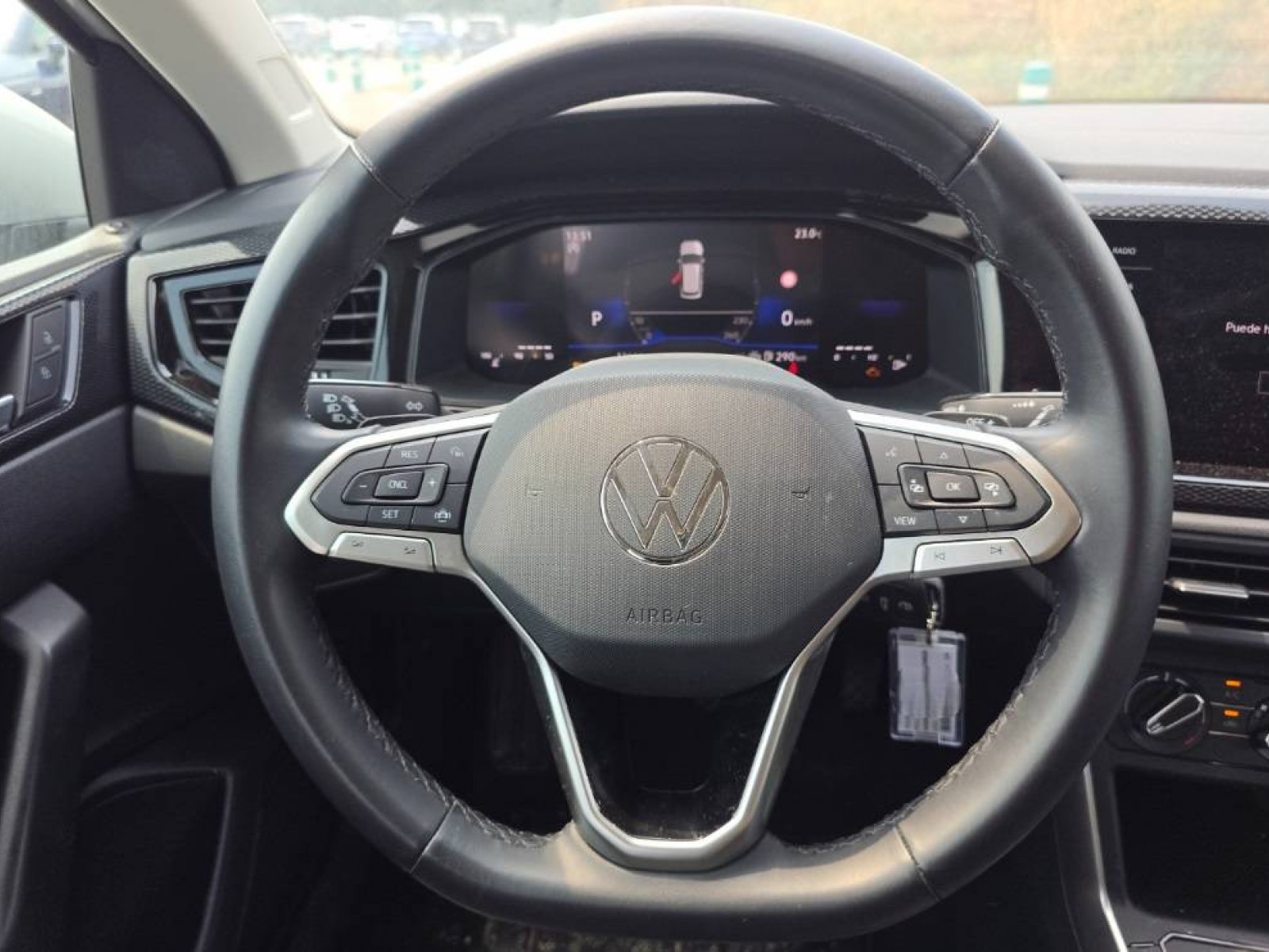 VOLKSWAGEN - POLO - #842796 - 14