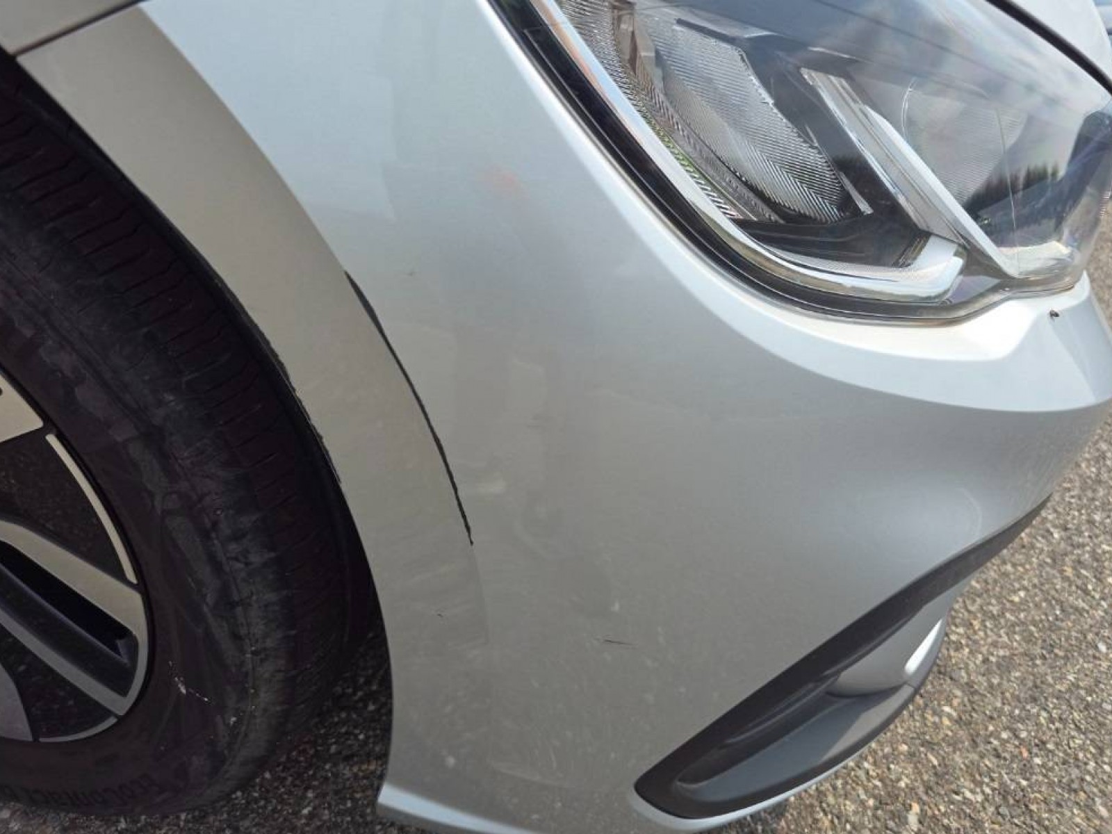 VOLKSWAGEN - POLO - #842796 - 20