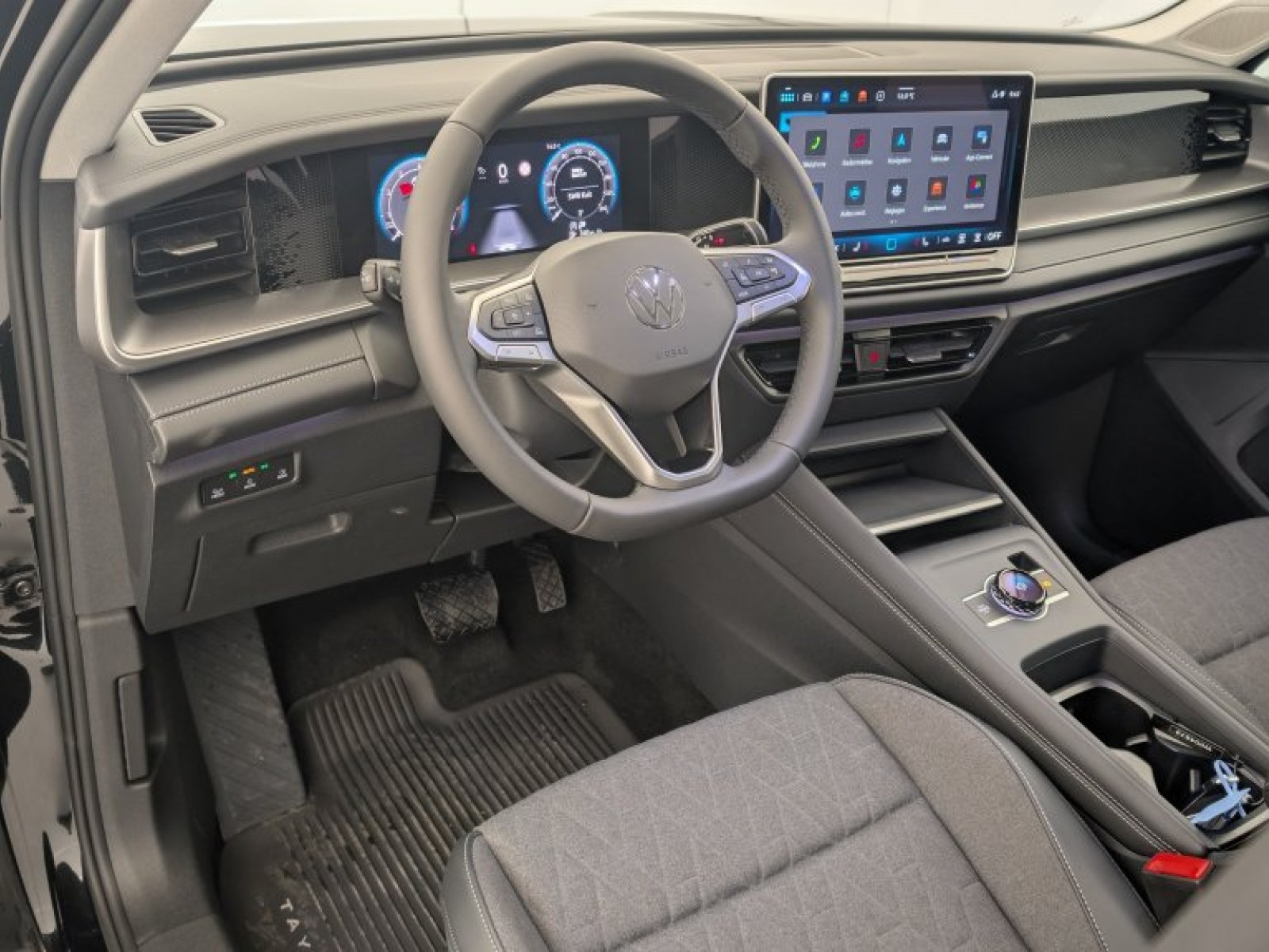 VOLKSWAGEN - Tayron - #842918 - 12