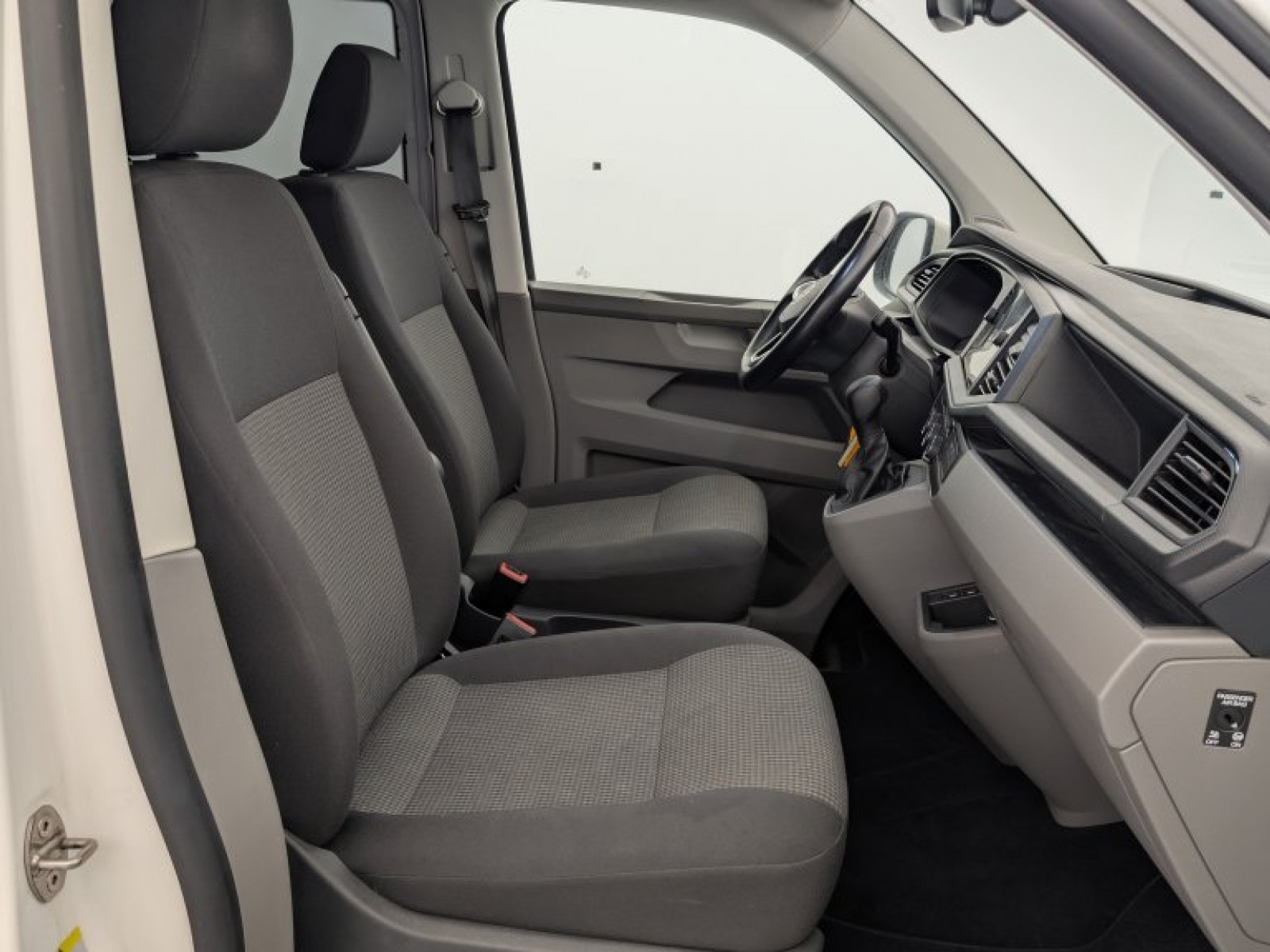 VOLKSWAGEN - Transporter 6.1 Procab - #842719 - 22