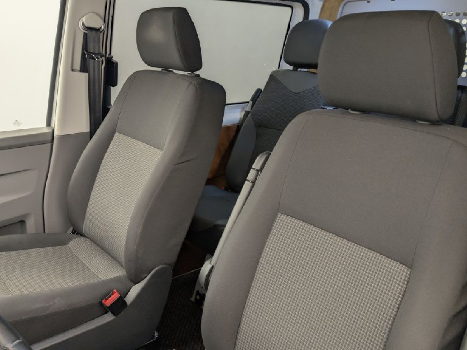 VOLKSWAGEN - Transporter 6.1 Procab - #842719 - 28