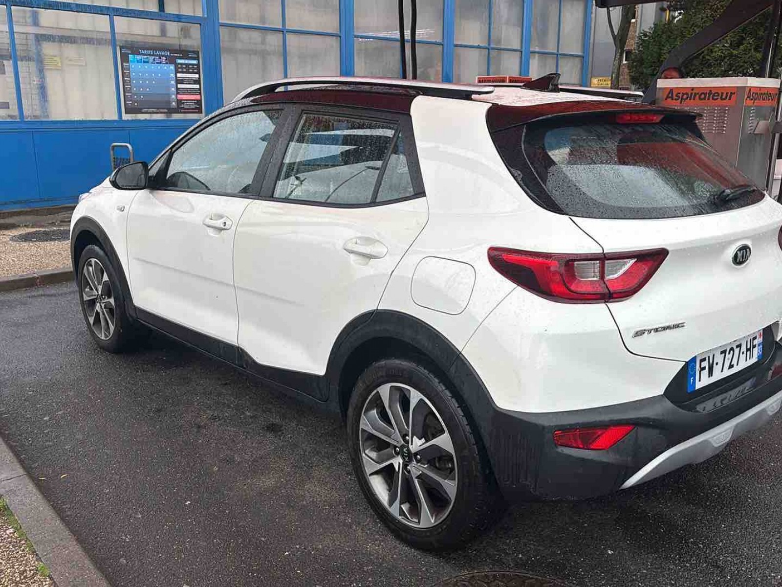 KIA - STONIC - #842952 - 4