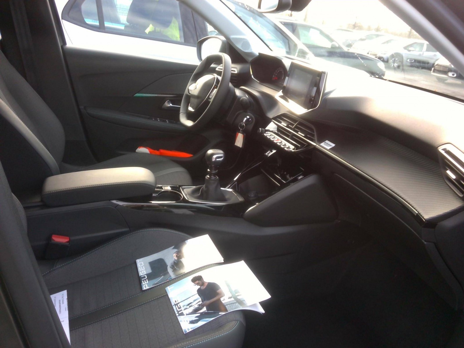 PEUGEOT - 208 - #842713 - 5