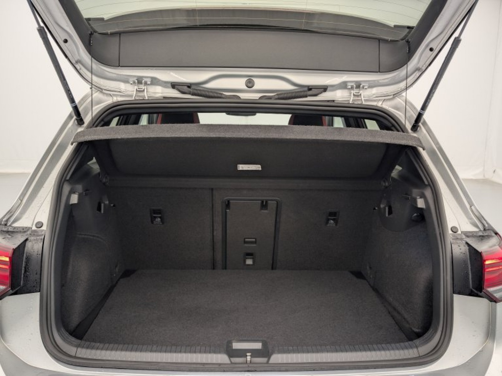 VOLKSWAGEN - GOLF 8 - #843190 - 20