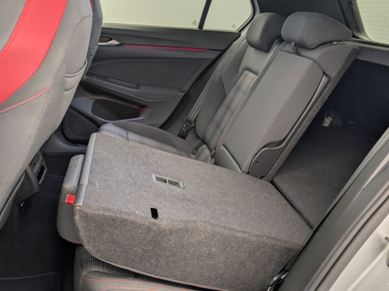 VOLKSWAGEN - GOLF 8 - #843190 - 21