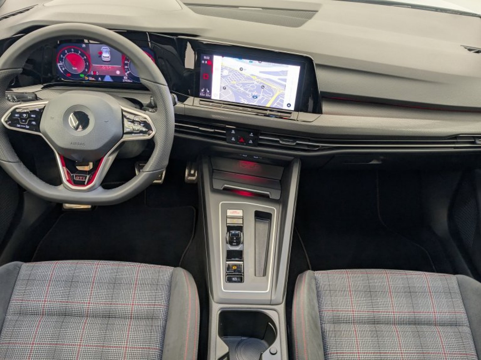 VOLKSWAGEN - GOLF 8 - #843190 - 22