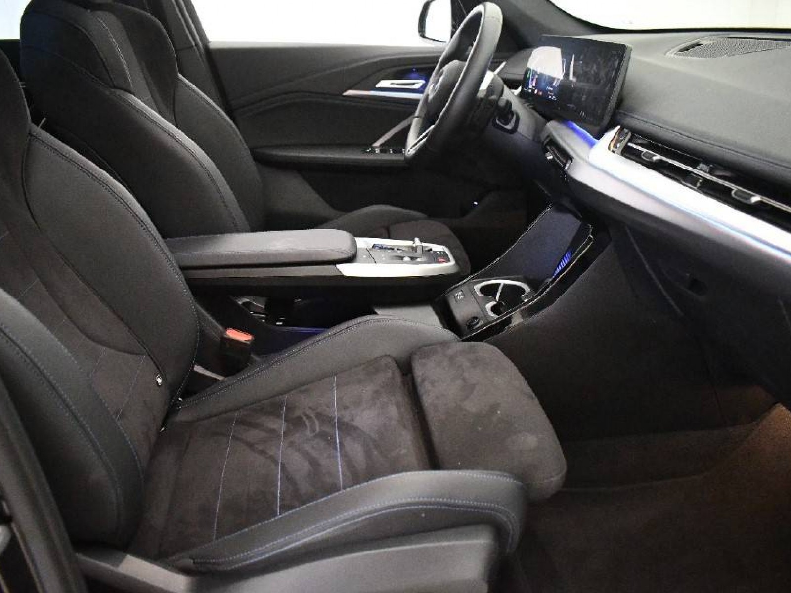 BMW - X1 U11 - #843201 - 18