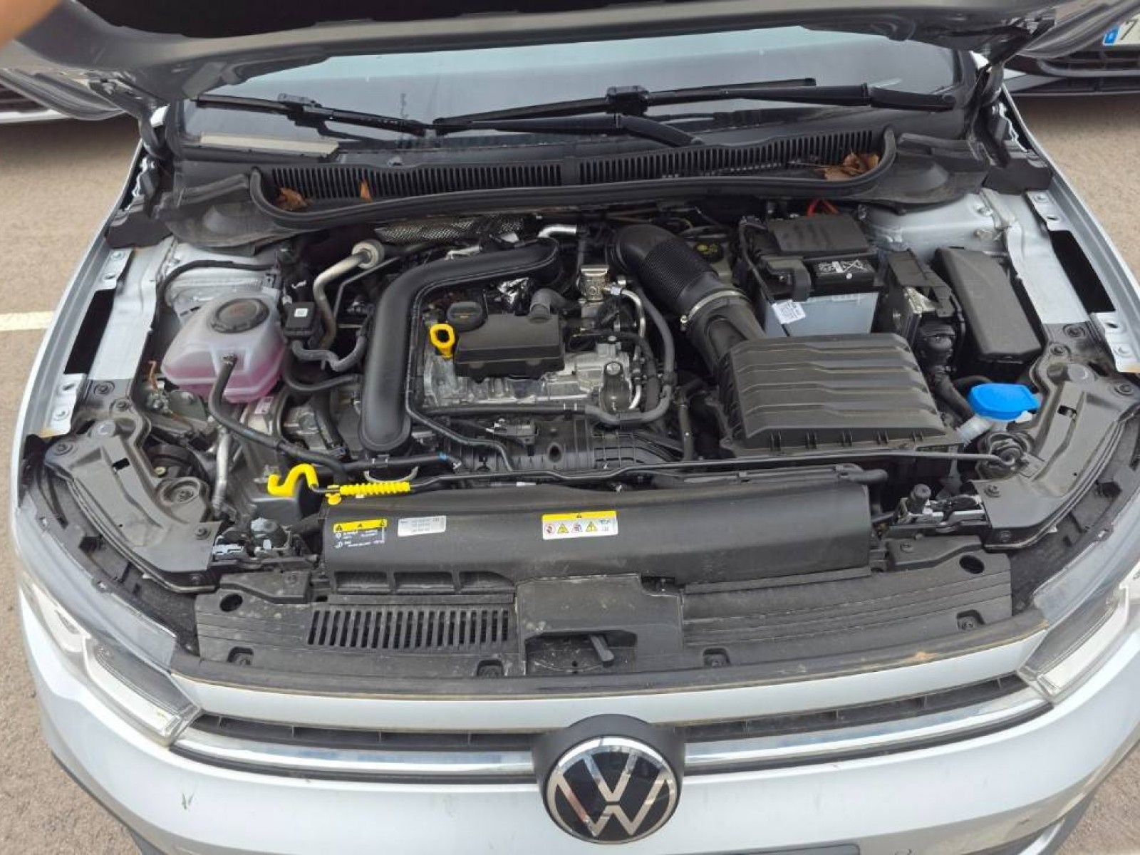 VOLKSWAGEN - POLO - #842797 - 38