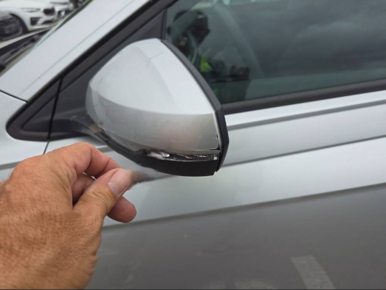 VOLKSWAGEN - POLO - #842797 - 33