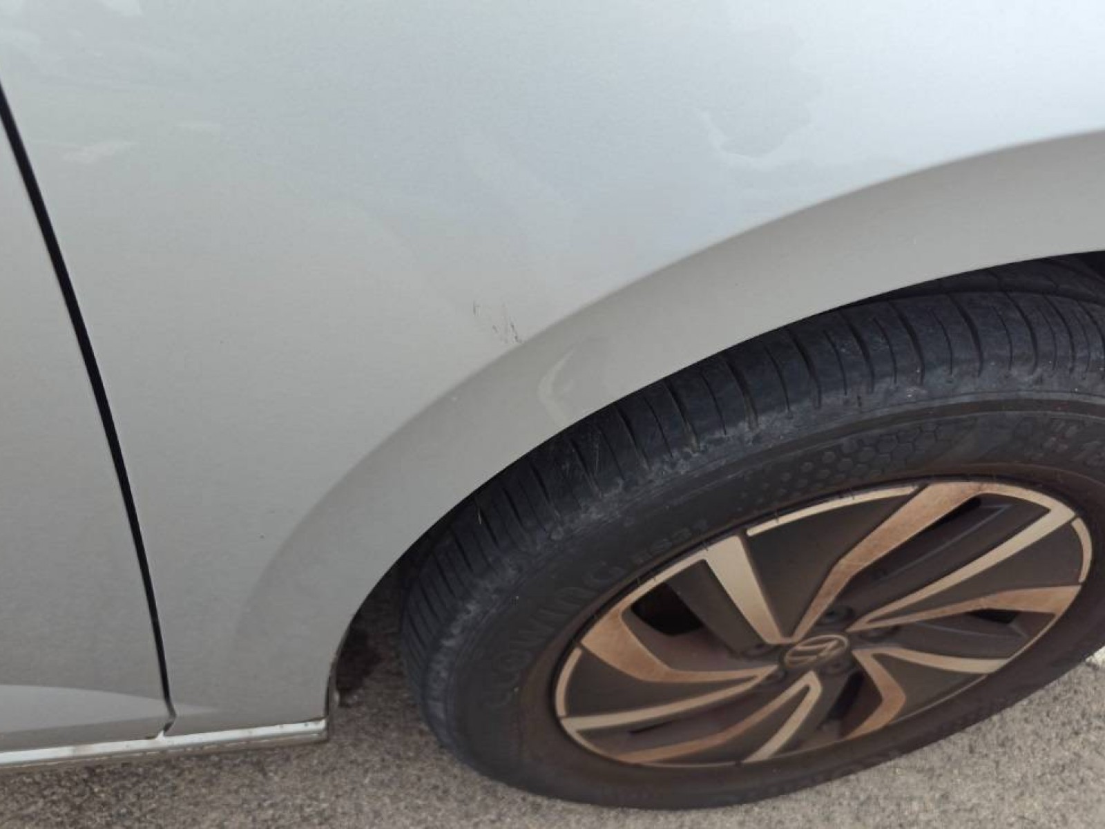 VOLKSWAGEN - POLO - #842797 - 39
