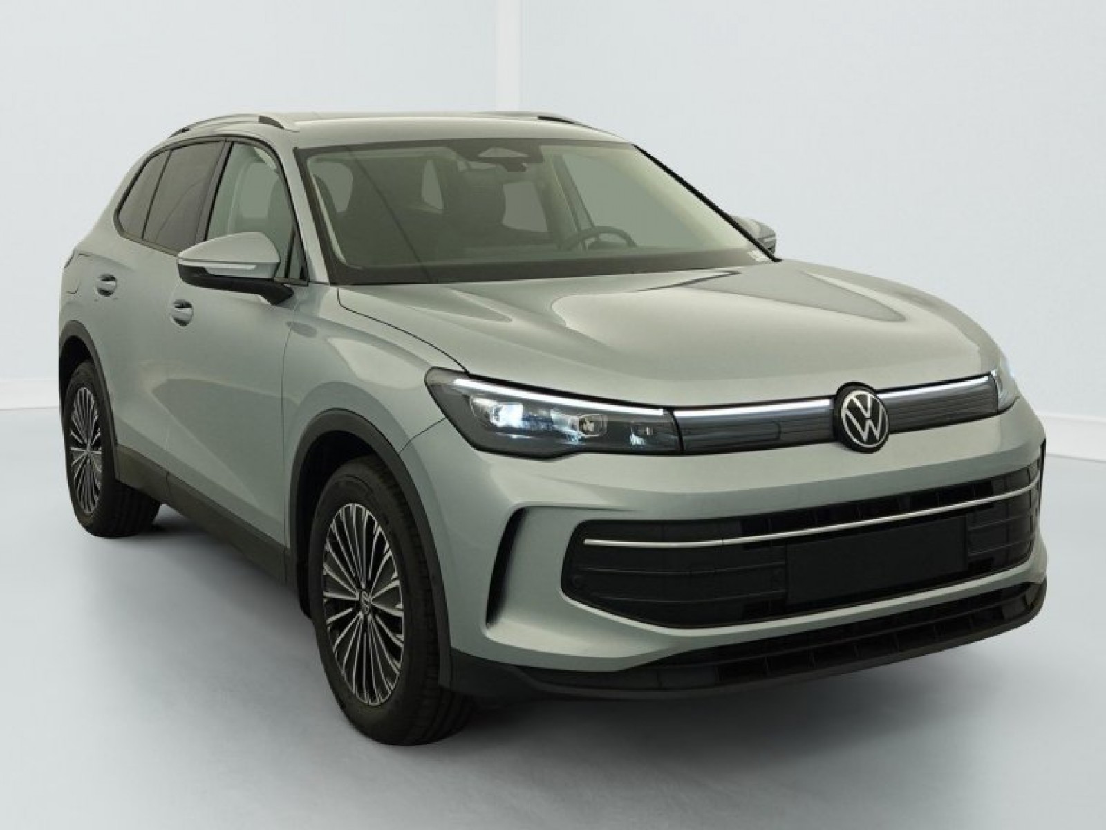 VOLKSWAGEN - TIGUAN NOUVEAU - #842974 - 0