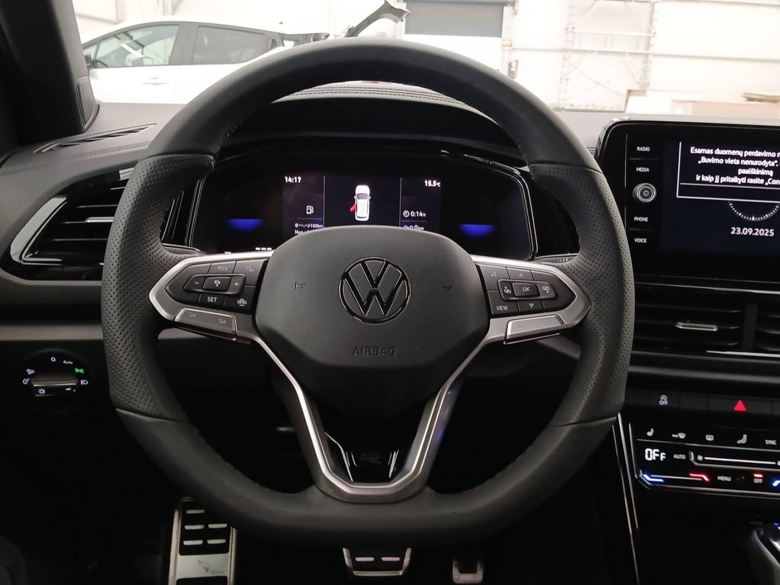 VOLKSWAGEN - T-ROC - #837752 - 10