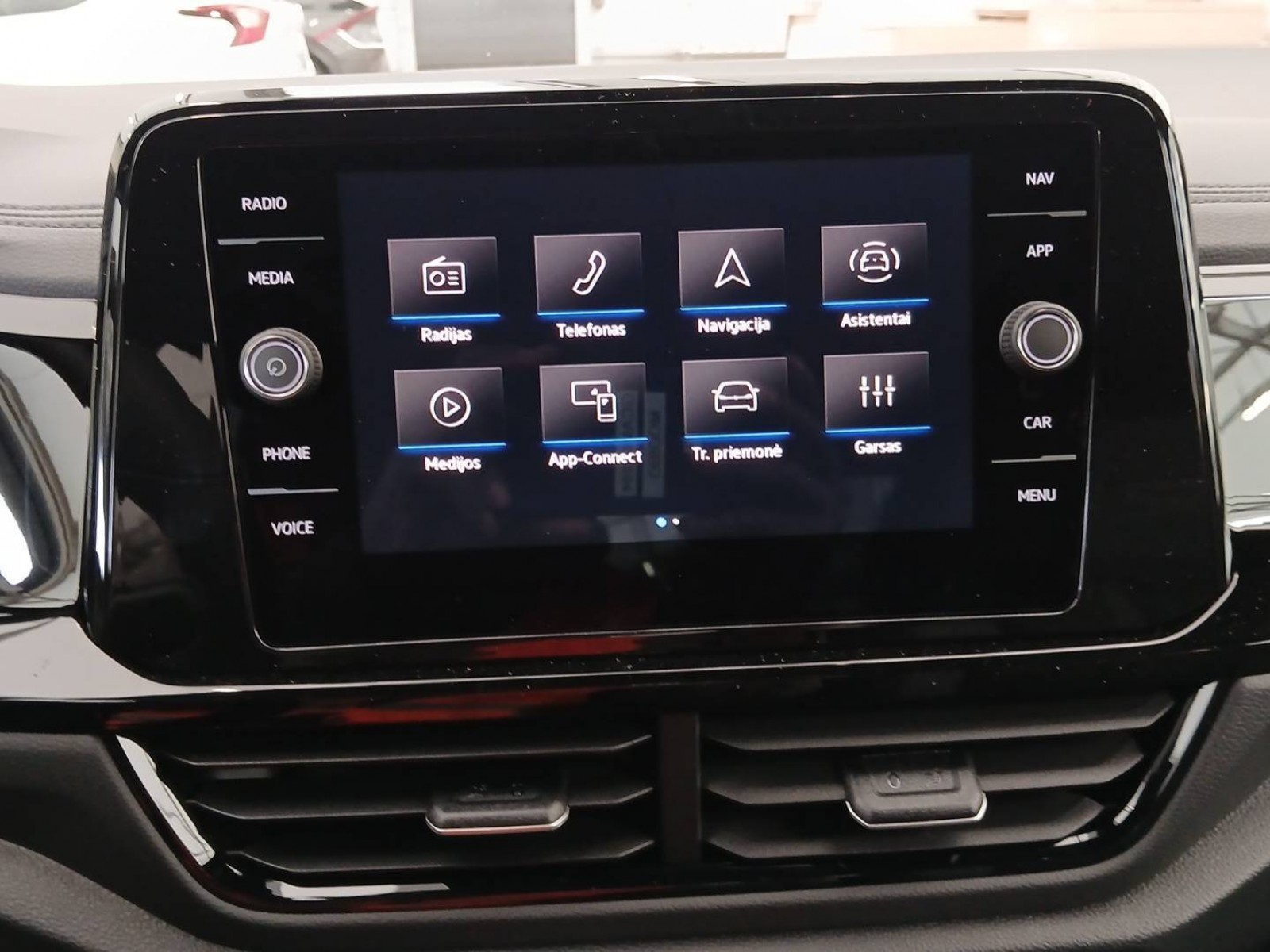 VOLKSWAGEN - T-ROC - #837752 - 11