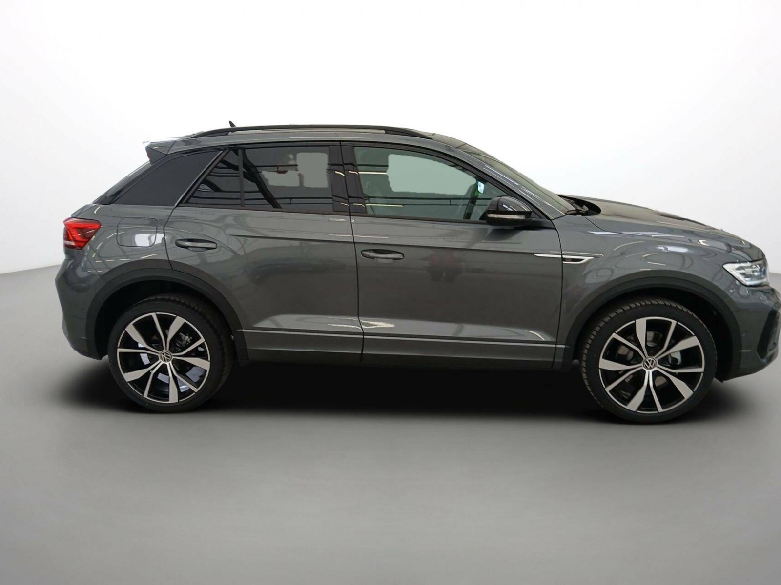 VOLKSWAGEN - T-ROC - #837751 - 15