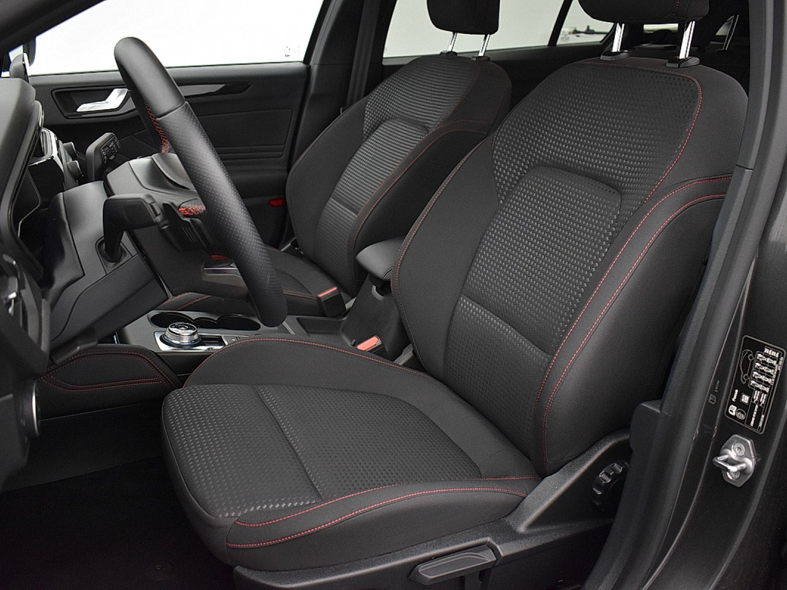 FORD - FOCUS SW - #177423 - 7