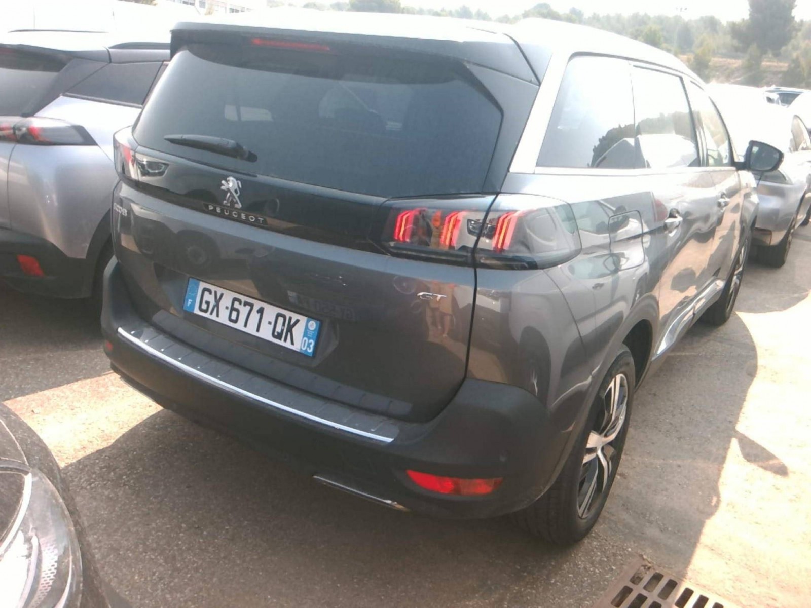 PEUGEOT - 5008 - #844029 - 1