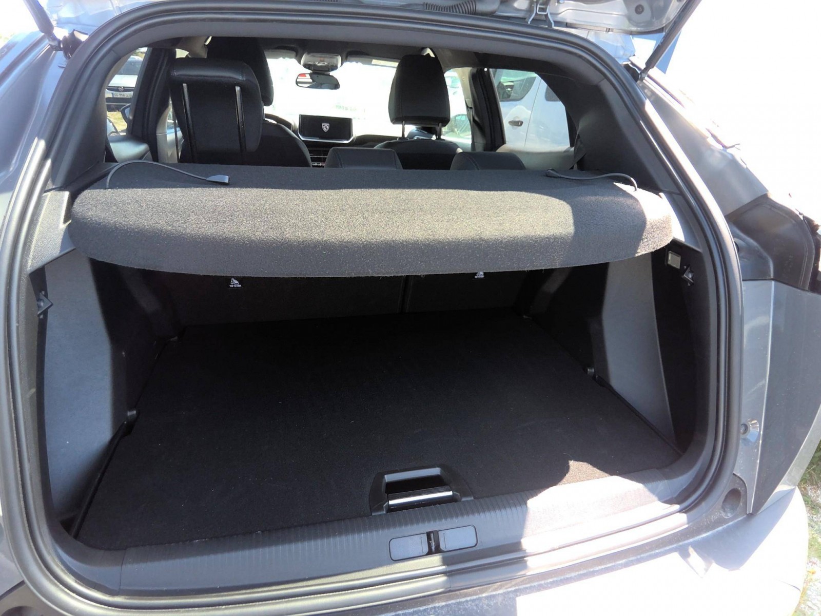 PEUGEOT - 2008 - #843971 - 3
