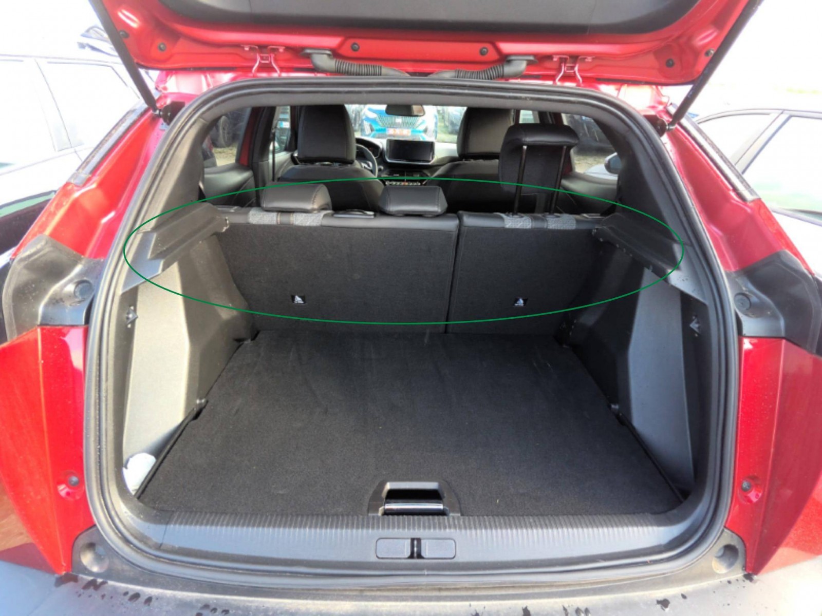 PEUGEOT - 2008 - #844006 - 6