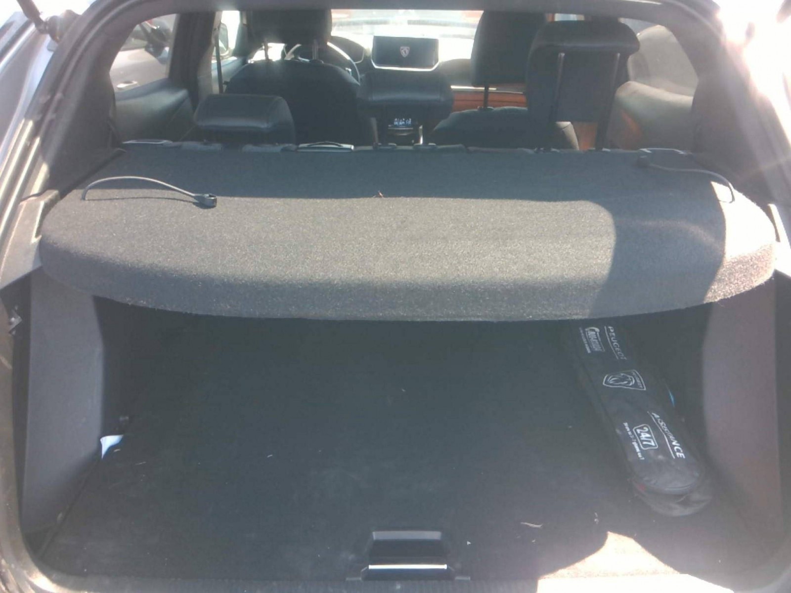 PEUGEOT - 2008 - #844007 - 7