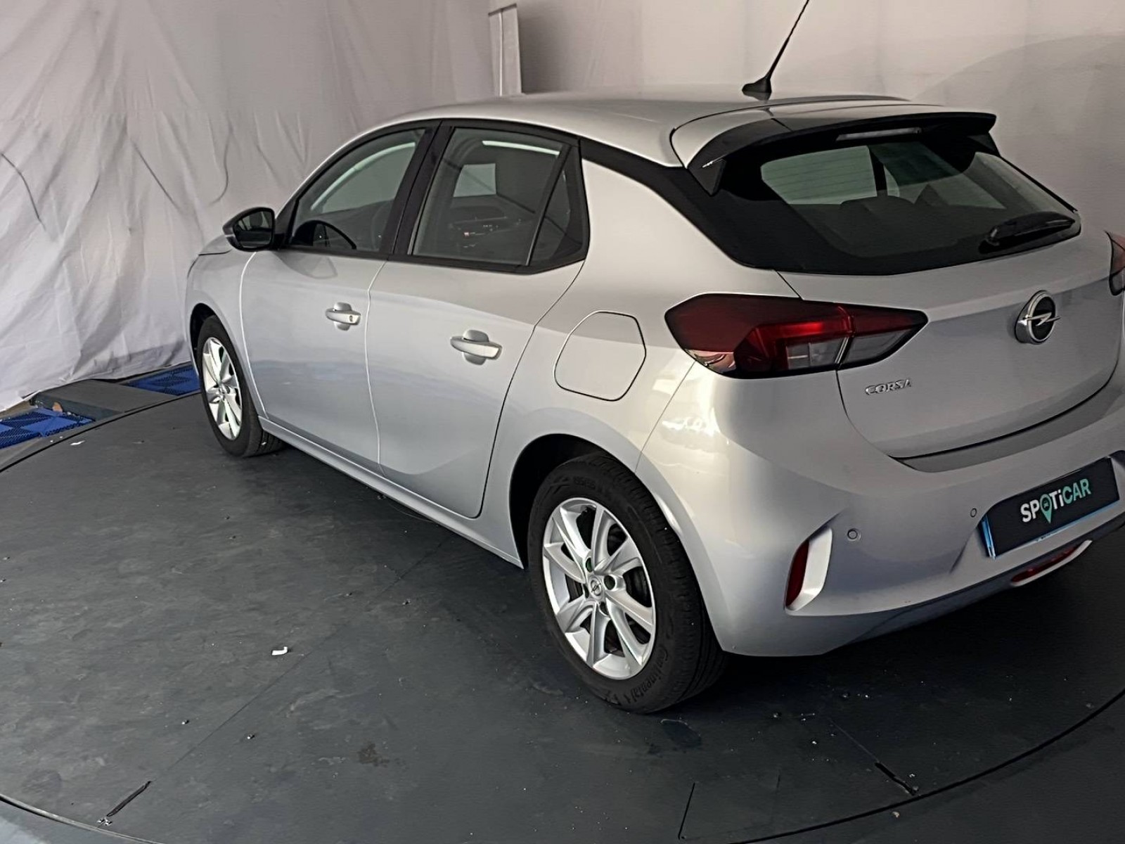 OPEL - CORSA - #818865 - 4