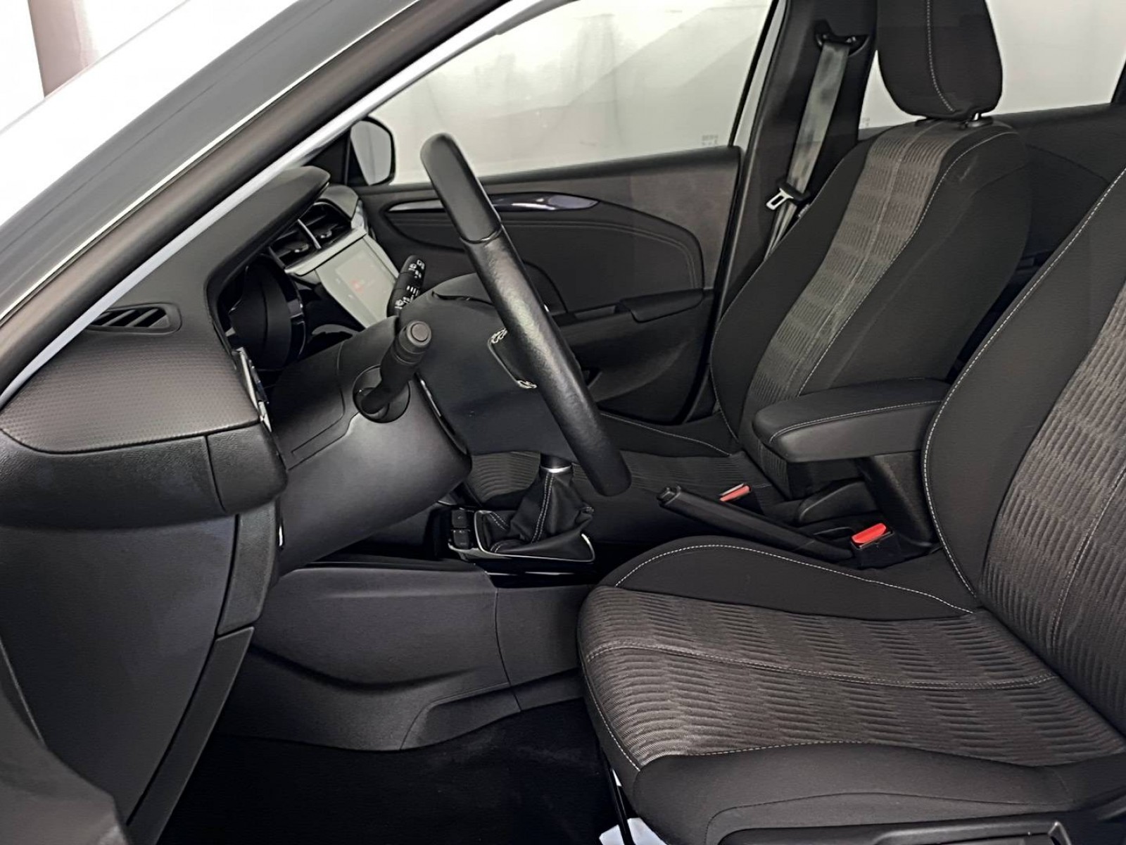 OPEL - CORSA - #818865 - 5