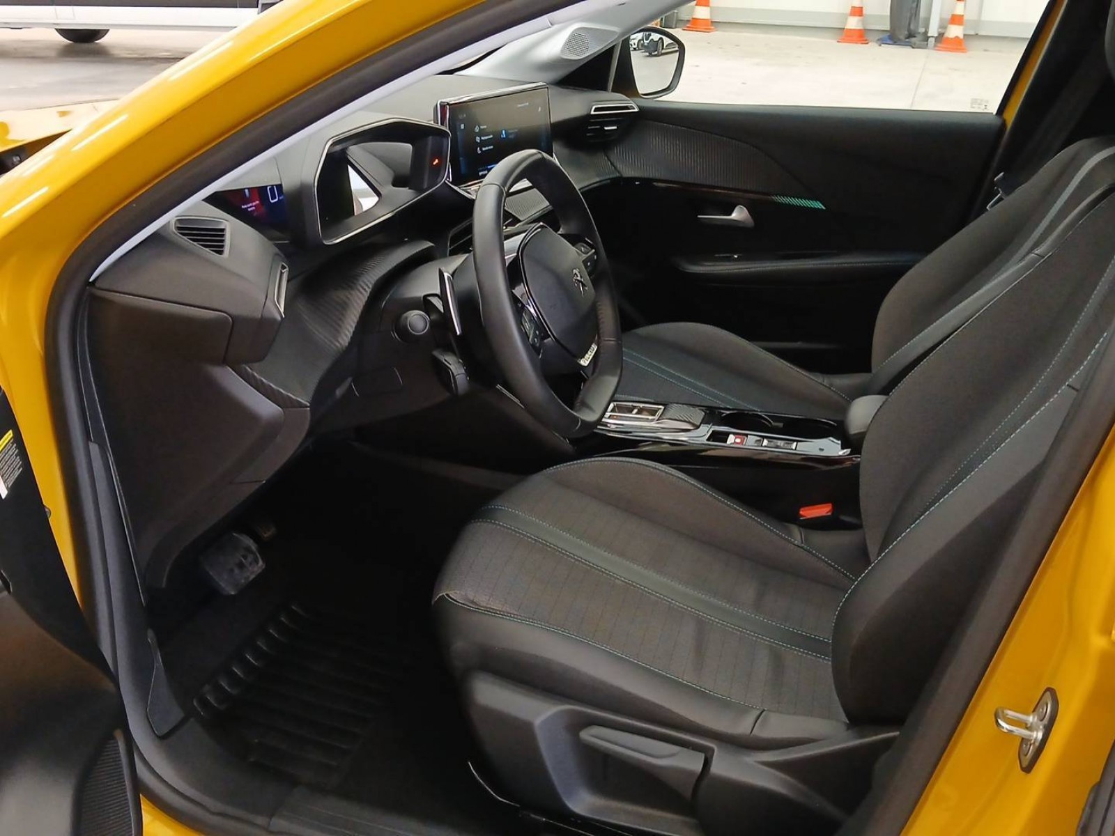 PEUGEOT - 208 - #839790 - 7