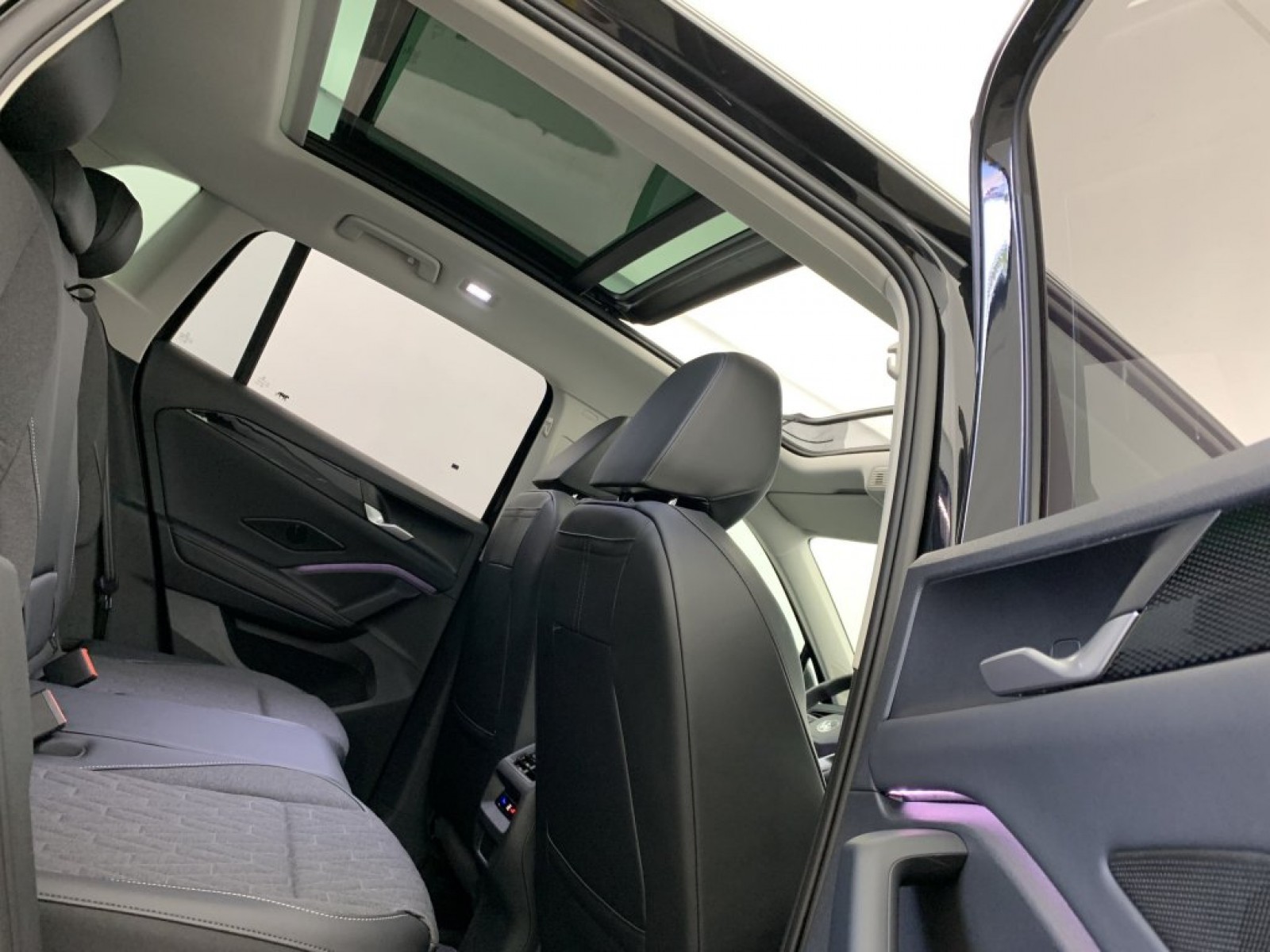 VOLKSWAGEN - TIGUAN NOUVEAU - #844697 - 9
