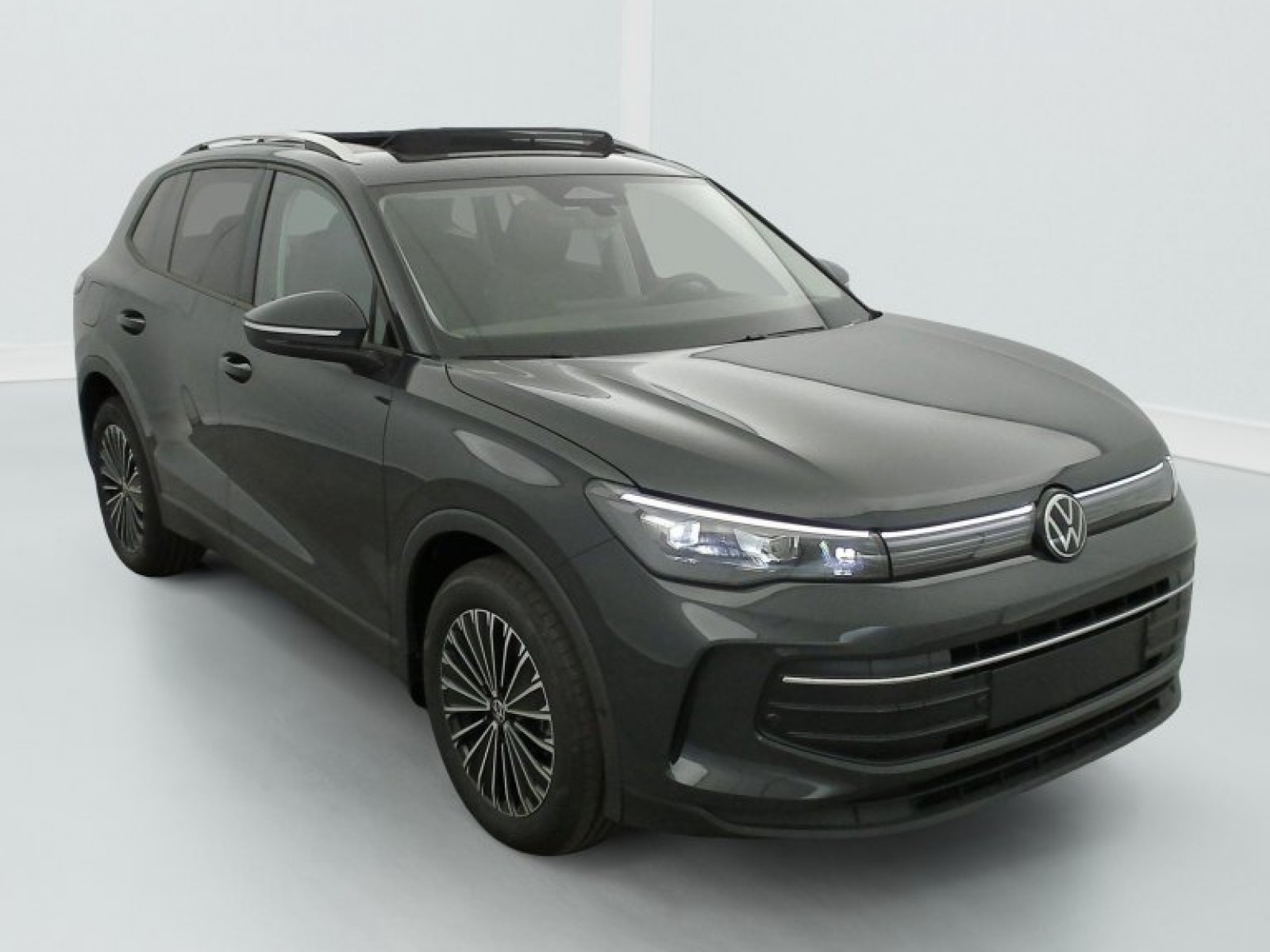 VOLKSWAGEN - TIGUAN NOUVEAU - #844699 - 0