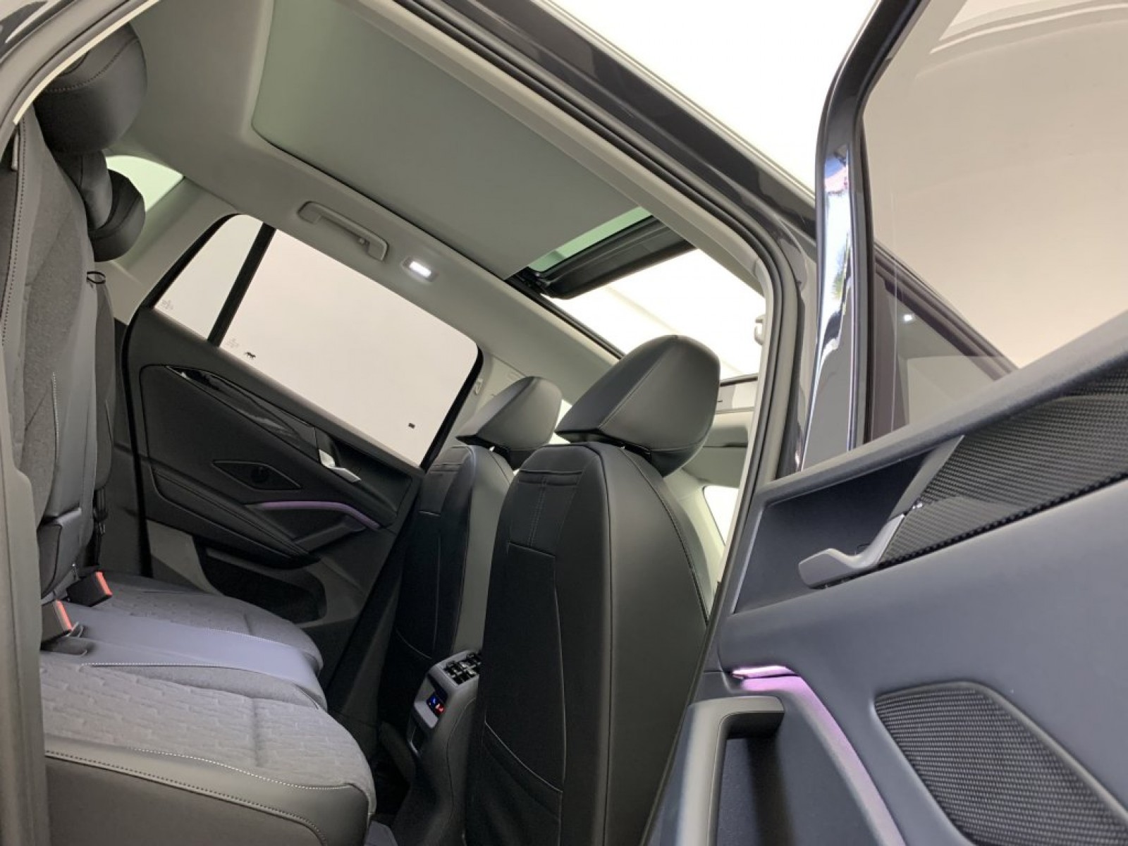 VOLKSWAGEN - TIGUAN NOUVEAU - #844699 - 9