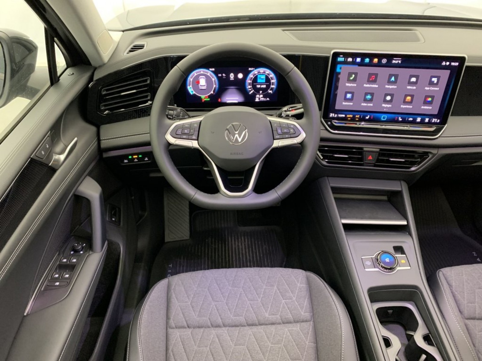VOLKSWAGEN - TIGUAN NOUVEAU - #844699 - 12