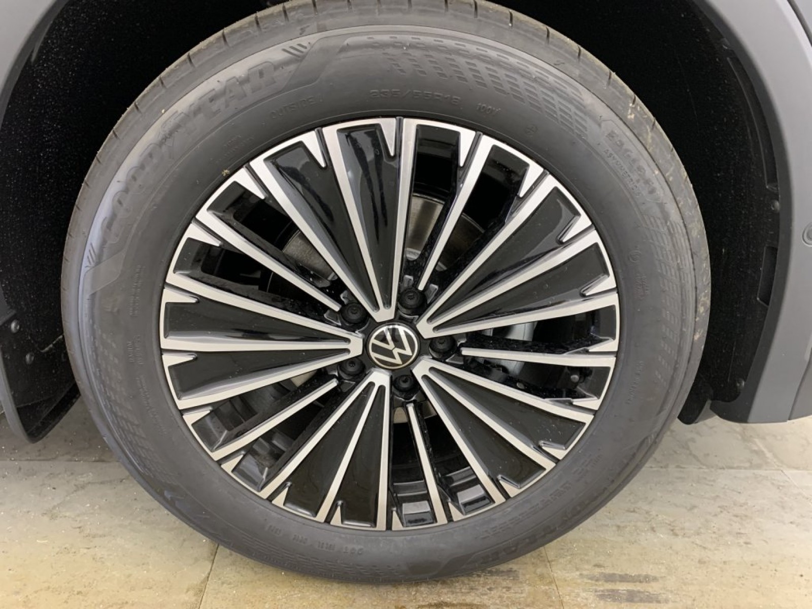 VOLKSWAGEN - TIGUAN NOUVEAU - #844699 - 13