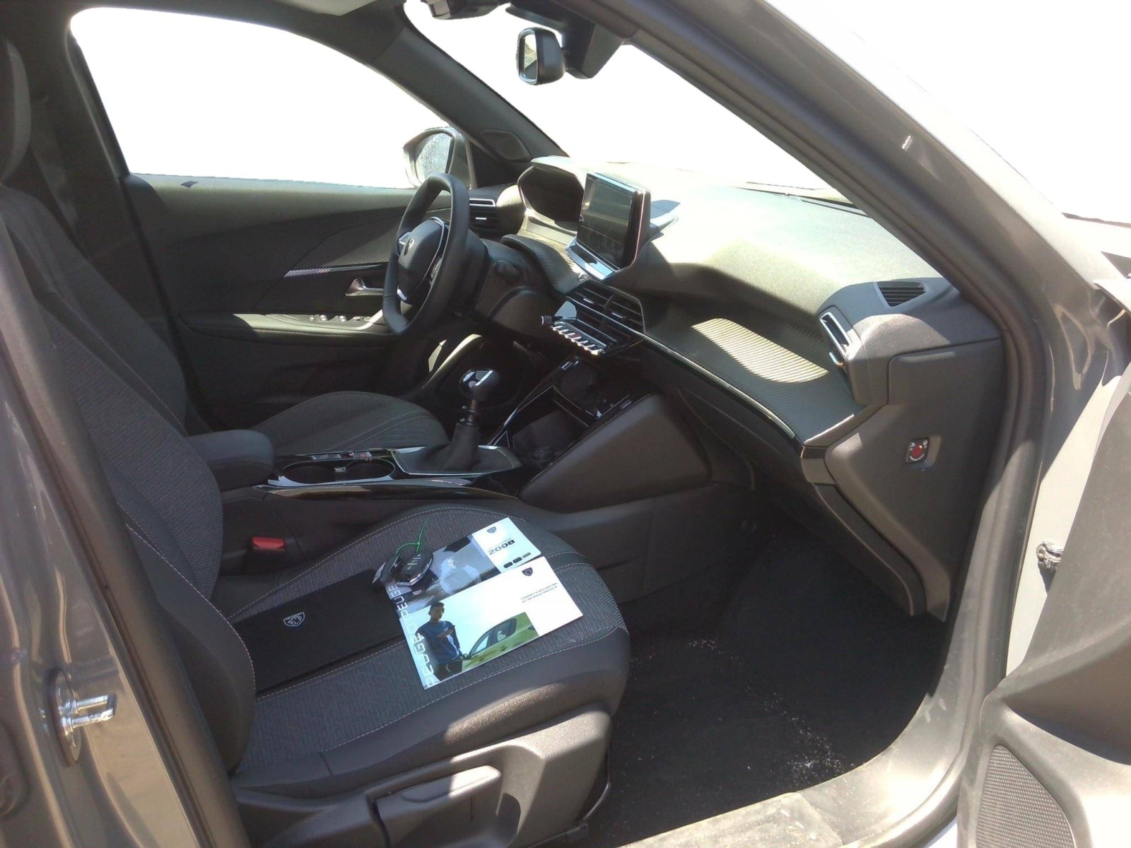 PEUGEOT - 2008 - #843973 - 2
