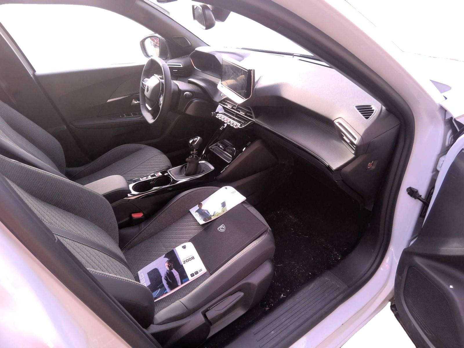 PEUGEOT - 2008 - #843974 - 2