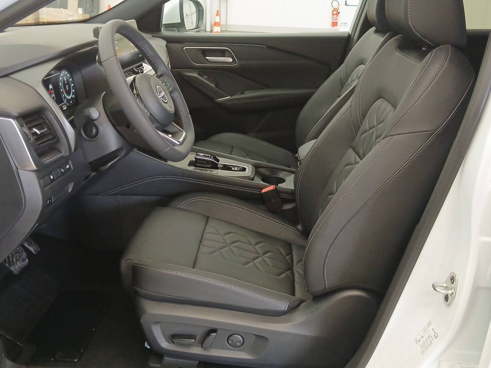 NISSAN - QASHQAI - #842670 - 3
