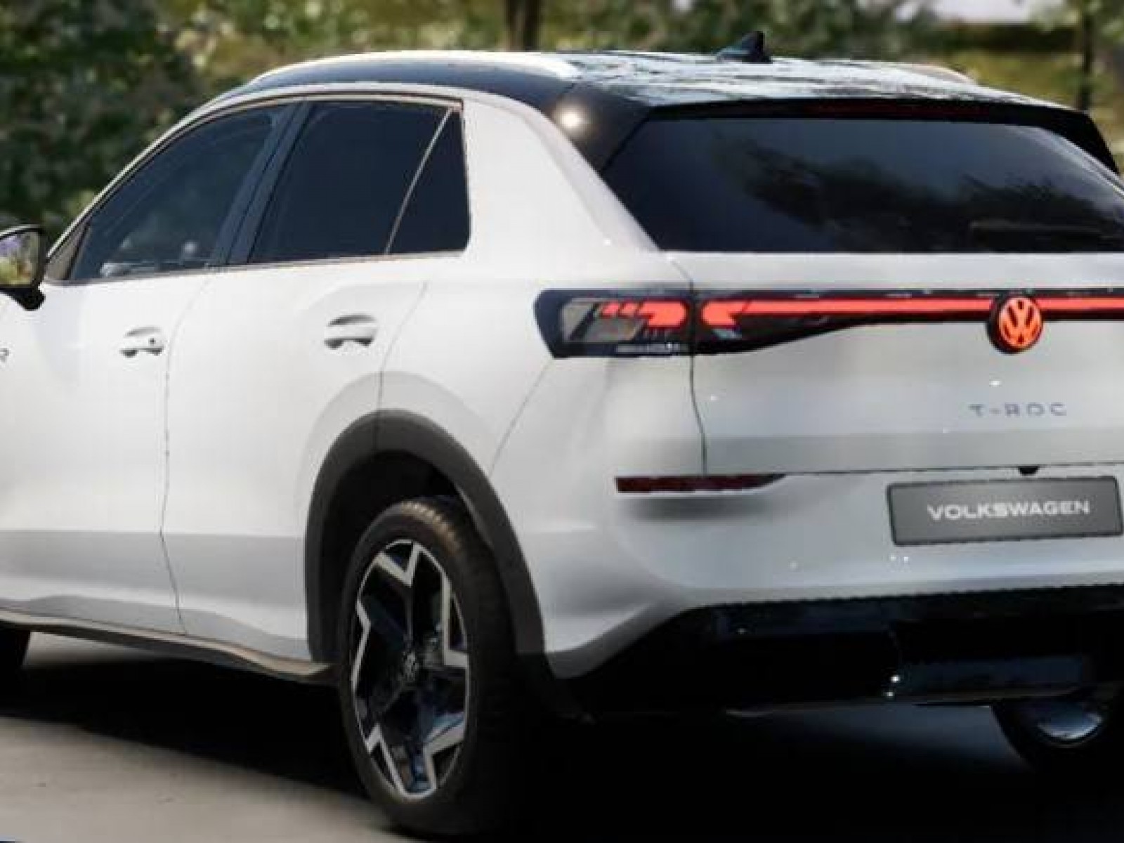 VOLKSWAGEN - T-ROC - #844897 - 1